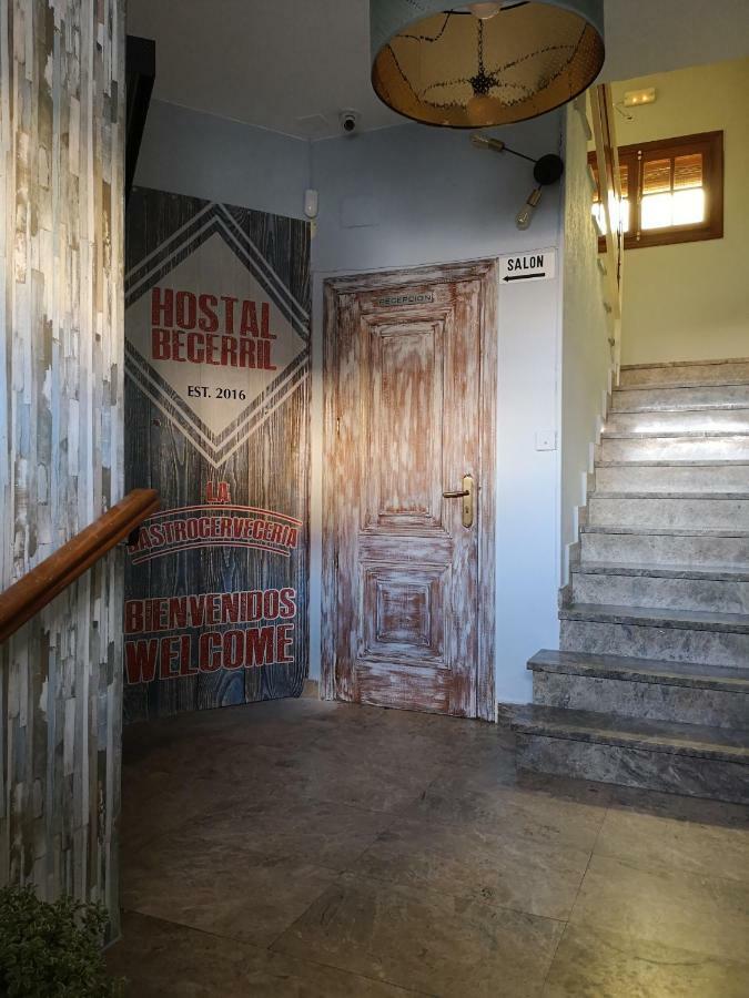 Hostal Becerril Becerril de la Sierra Buitenkant foto